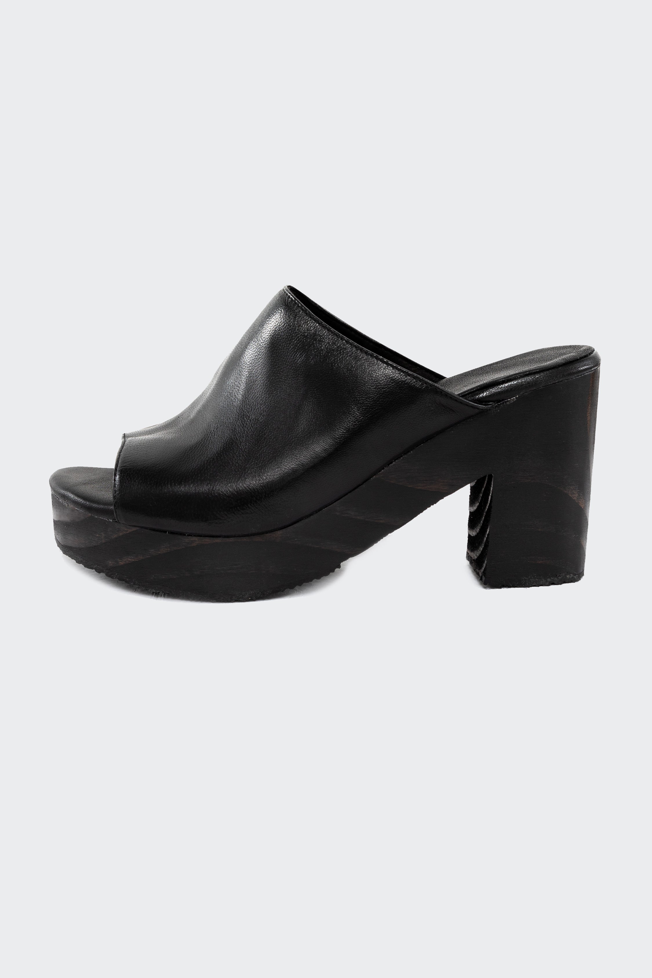 Black/Black