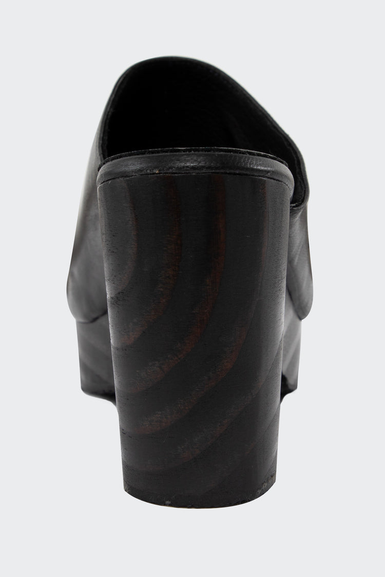 Black/Black