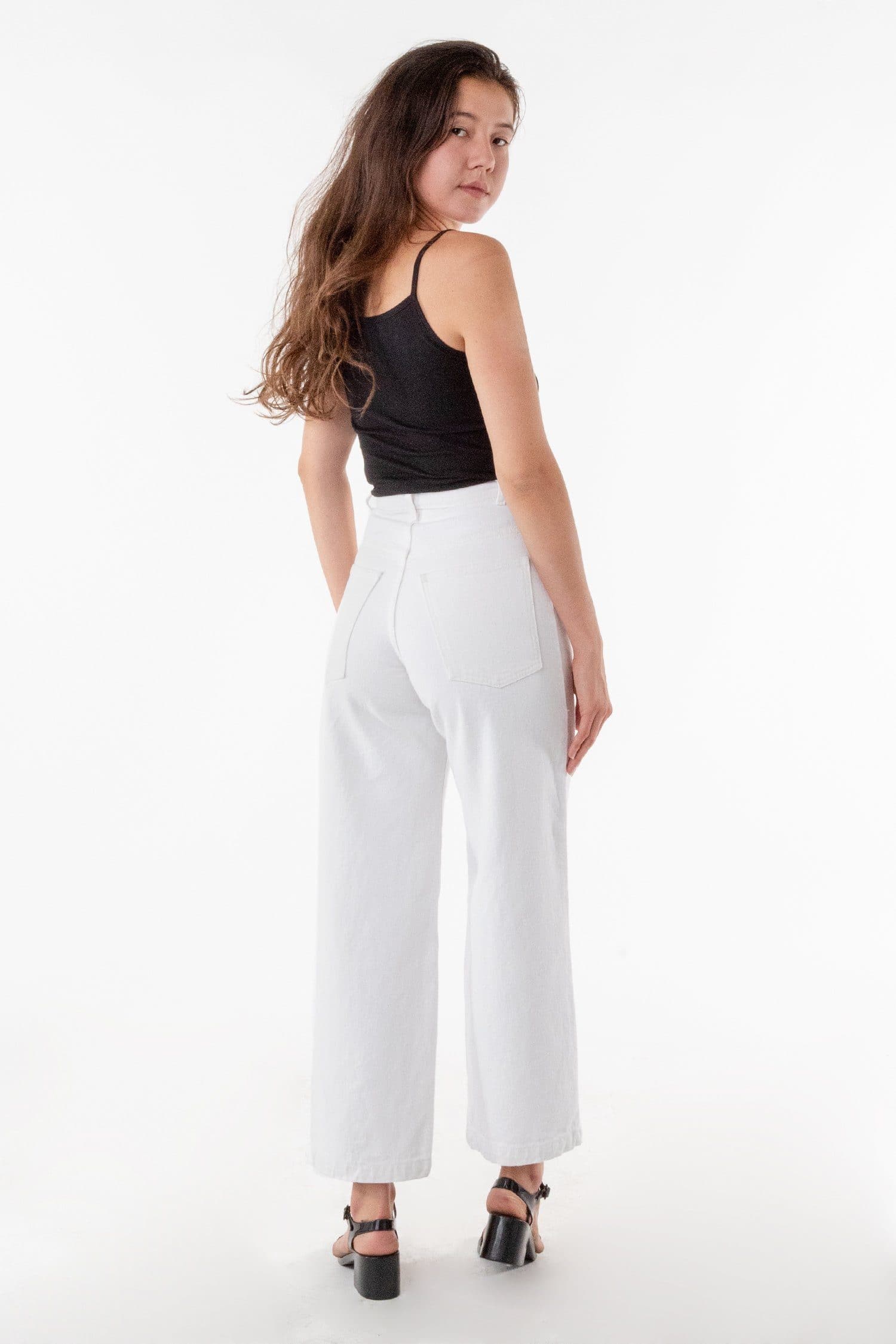 Tatiana is 5'6 wearing size 24/27