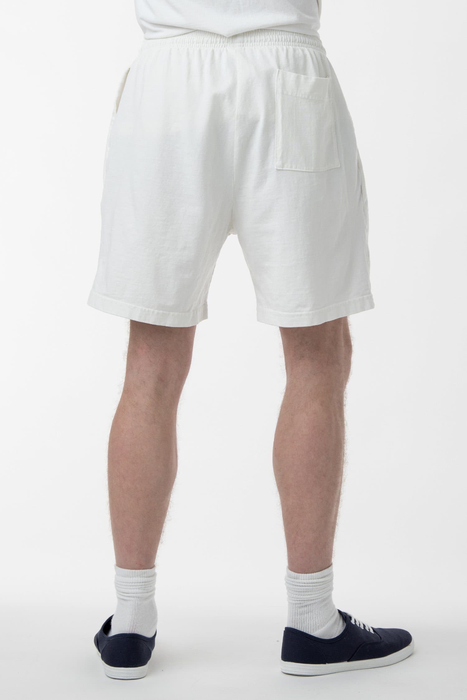 Sam is 6"0 wearing size M