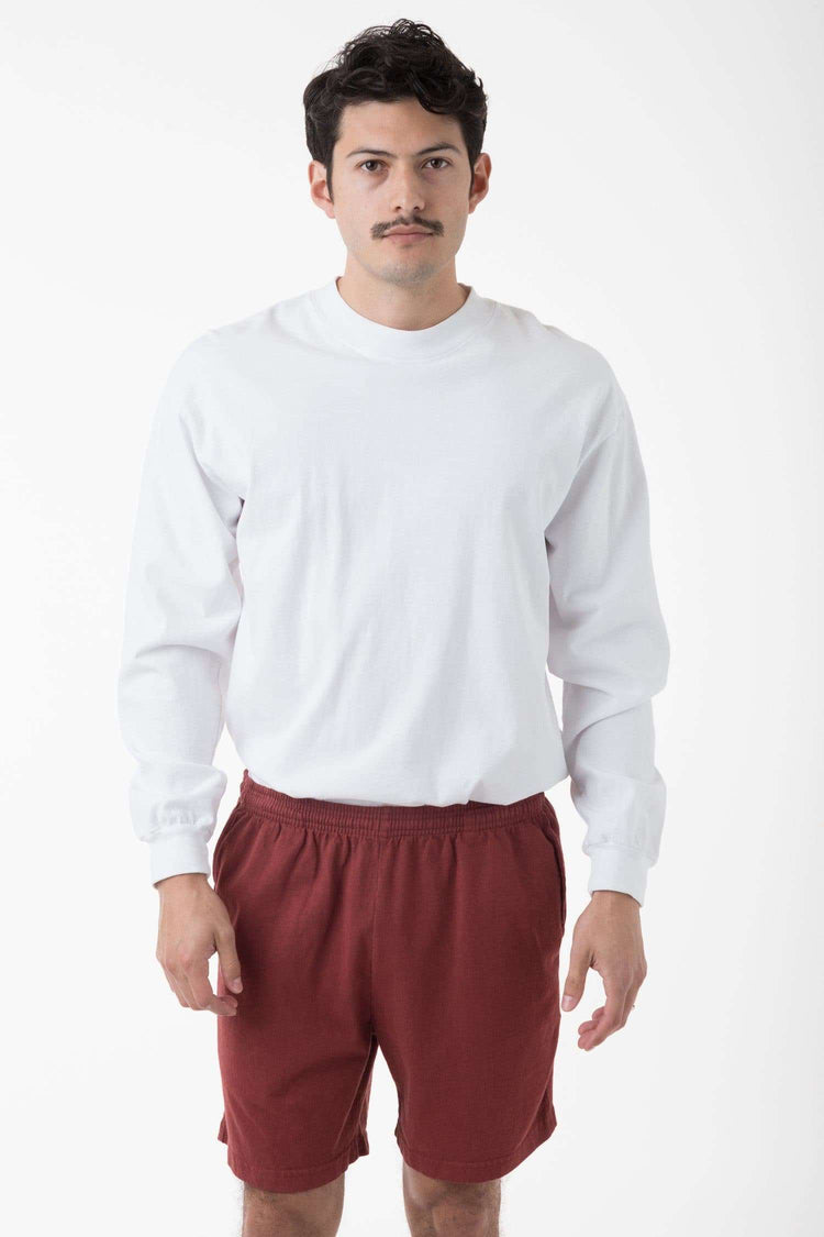Antonio is 5'10 wearing size M