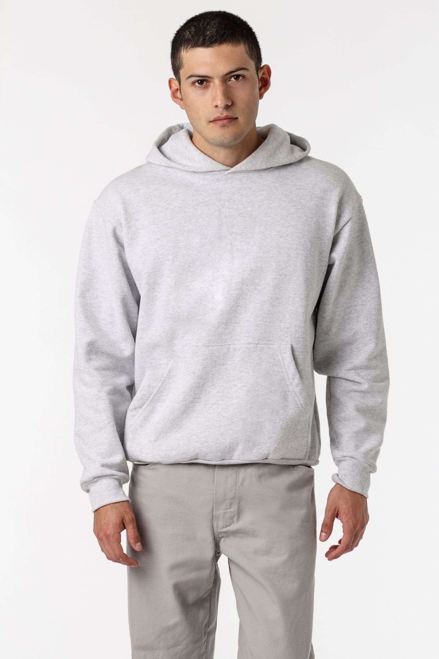 Antonio is 5'11 and is wearing size M