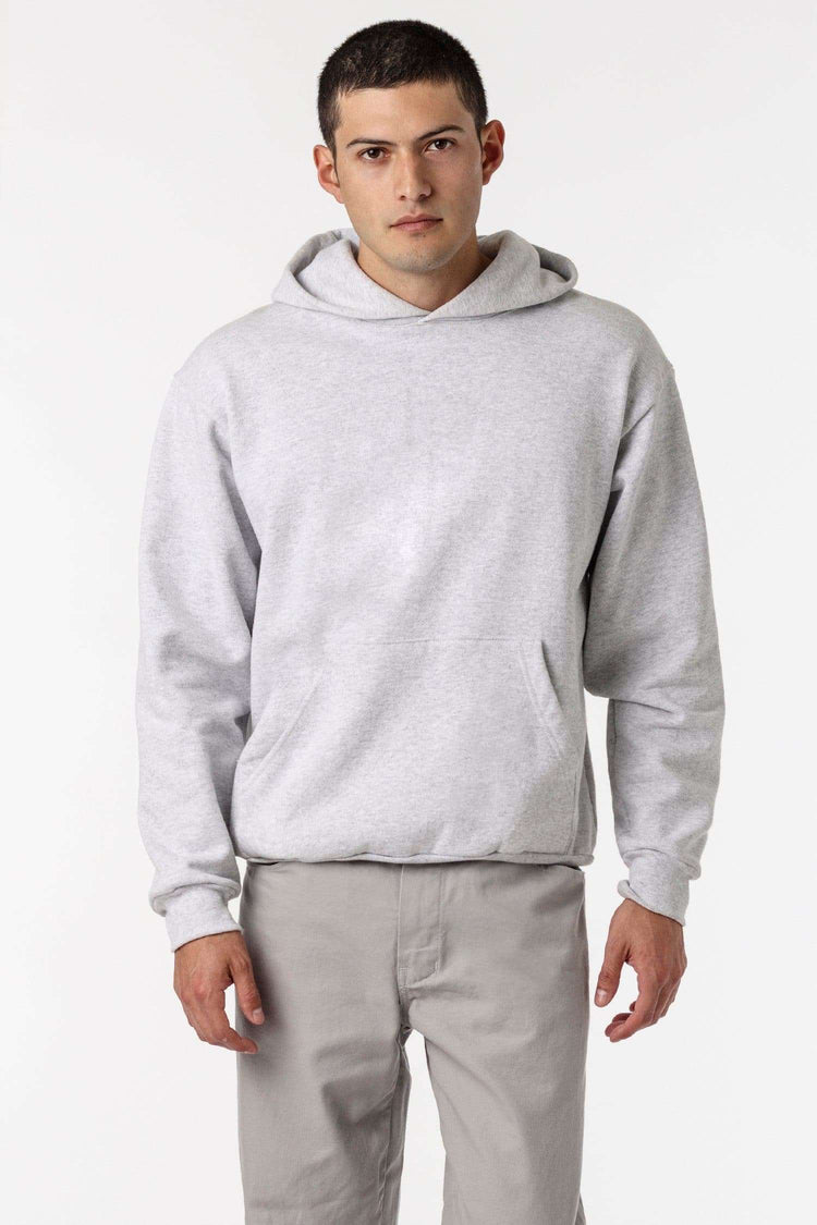 Antonio is 5'11 and is wearing size M