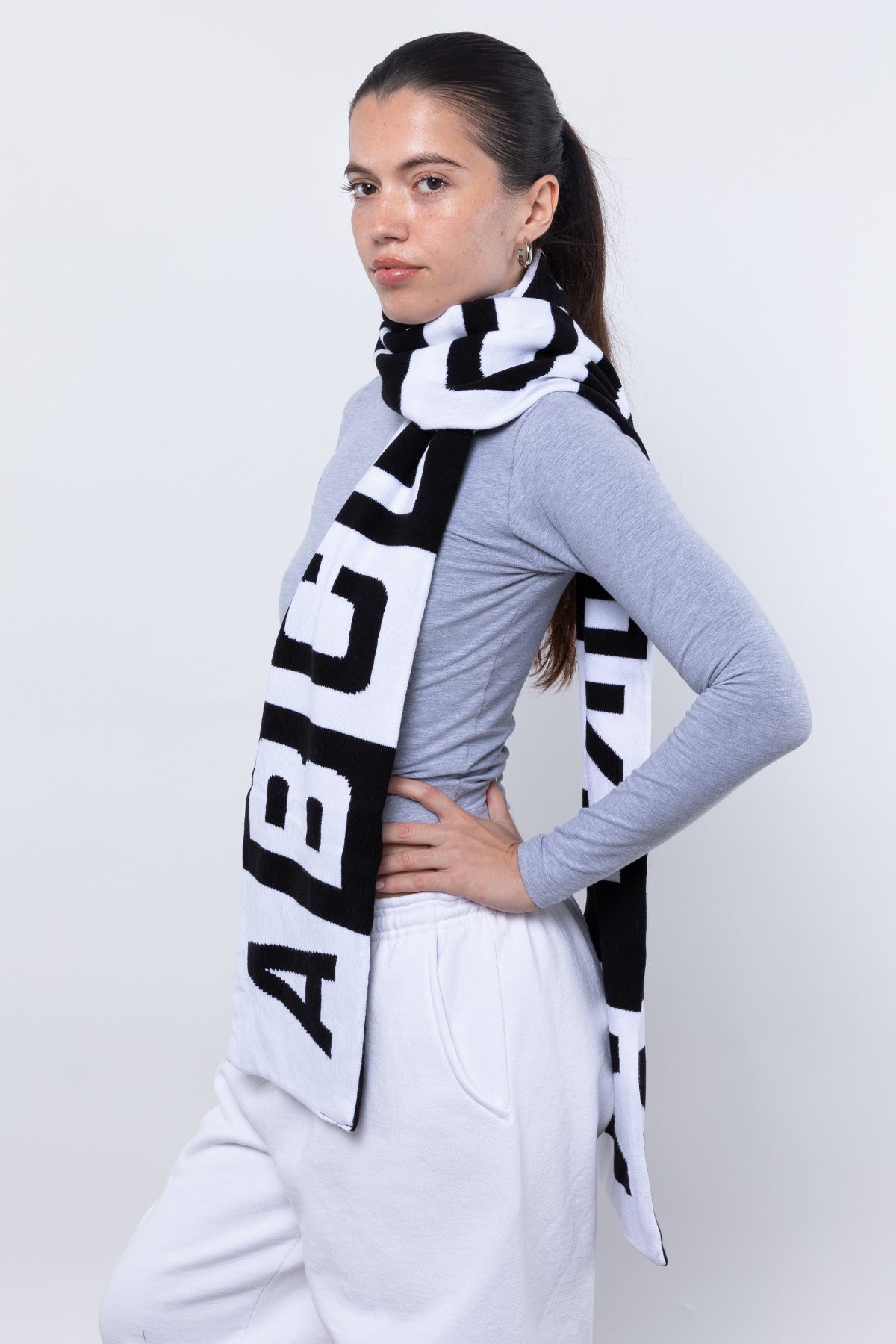 English Black/White