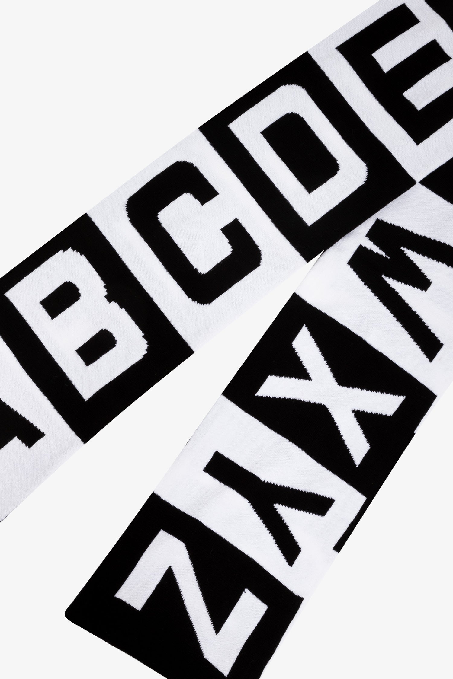 English Black/White