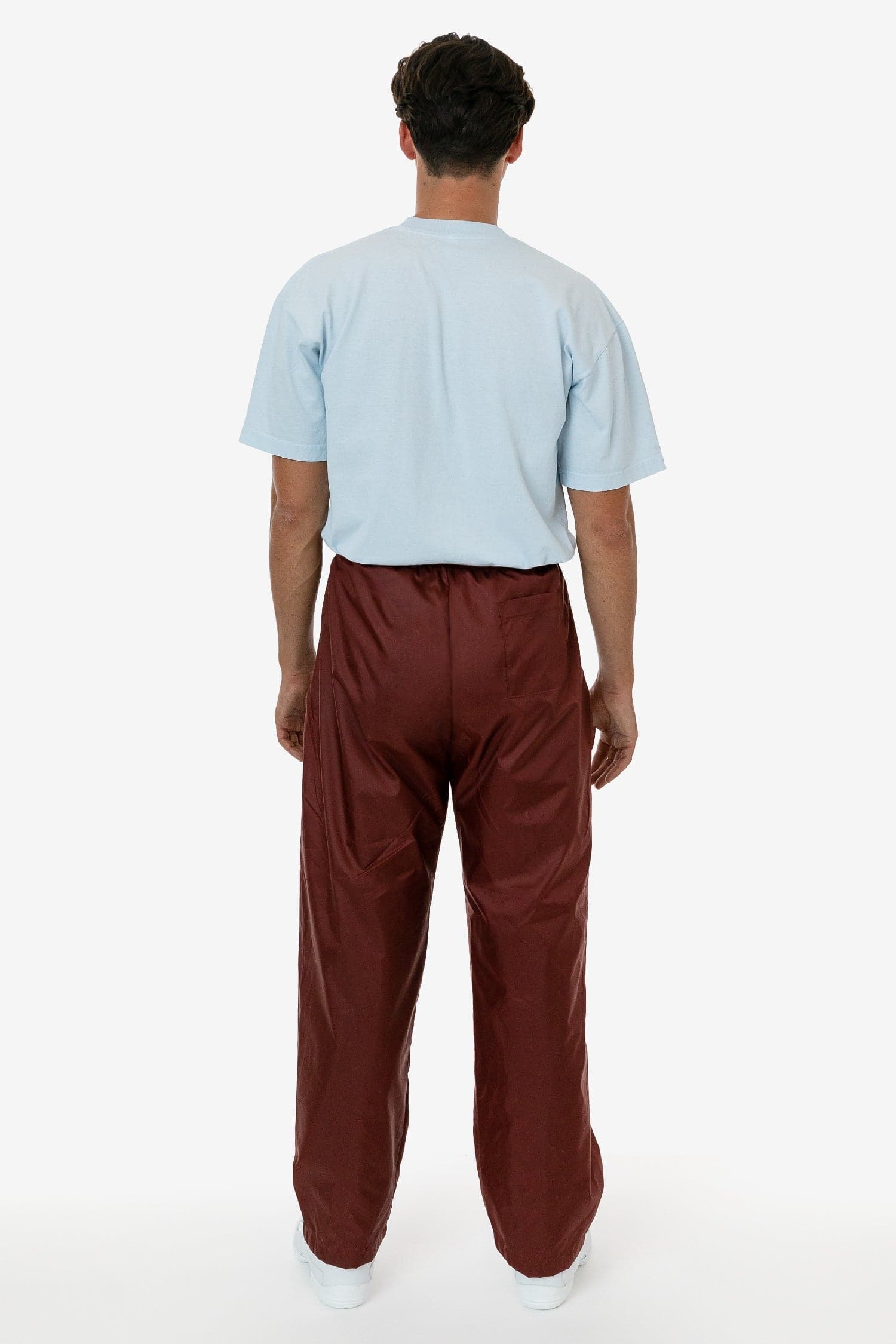 Nicholas is 6'1 wearing size L