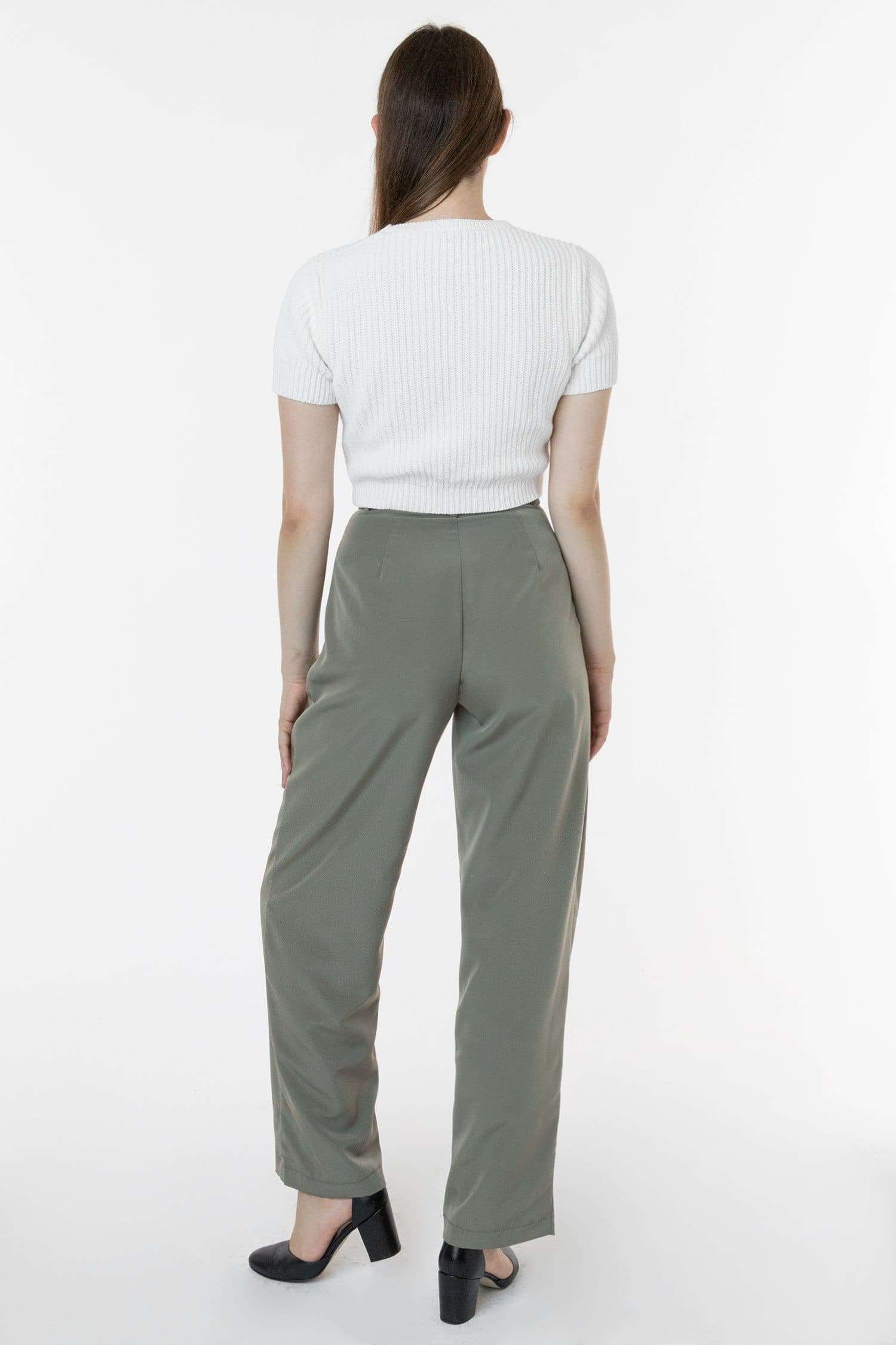 Rachel is 5'7 wearing size S