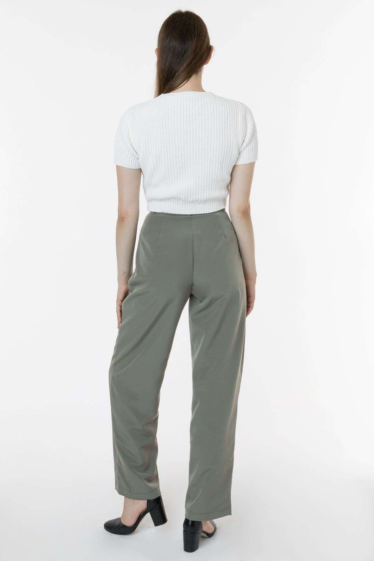 Rachel is 5'7 wearing size S