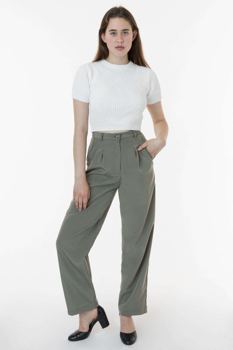 Rachel is 5'7 wearing size S