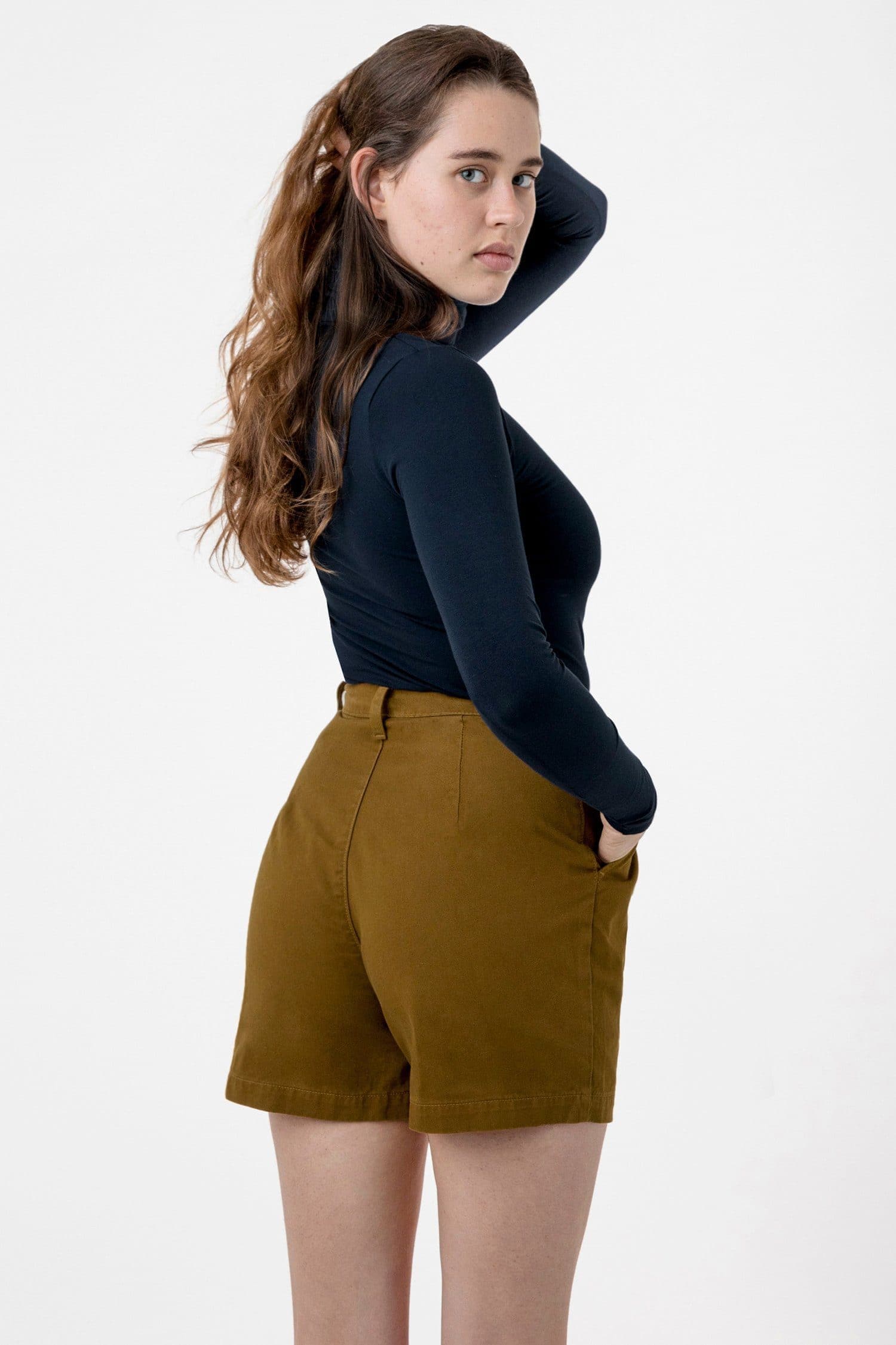 Rachel is 5'7 wearing size S
